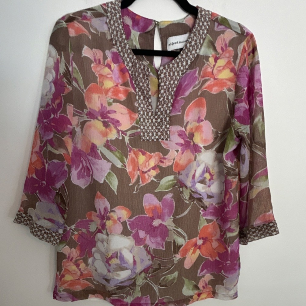 Alfred Dunner Women's Floral Sheer Woven Keyhole 3/4 Sleeve Blouse 10